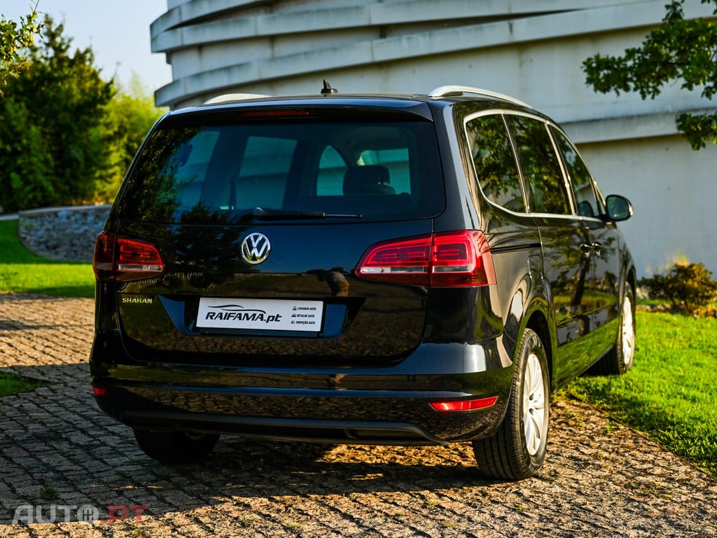 Volkswagen Sharan 2.0 TDi Blue Highline