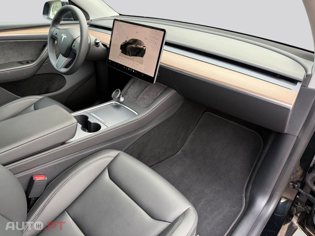 Tesla Model Y I.V.A DEDUTIVEL Performance AWD 