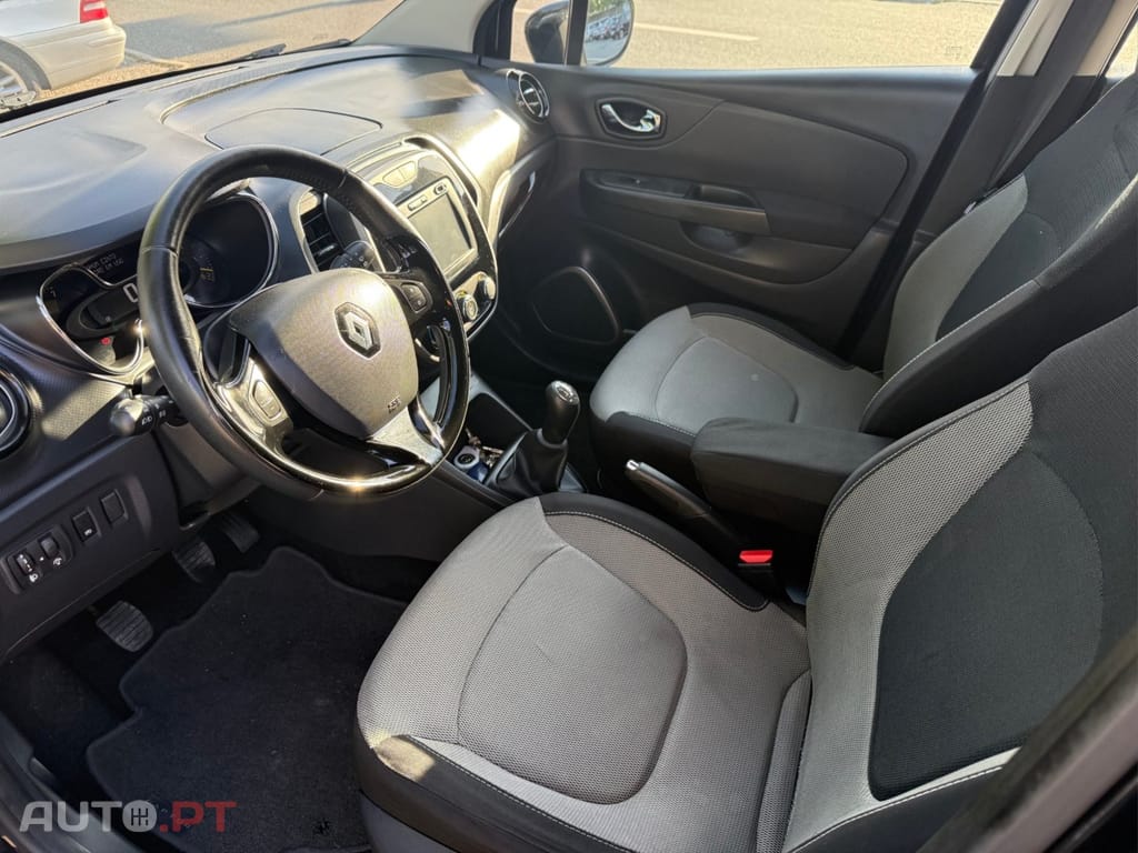 Renault Captur 0.9 TCE Sport