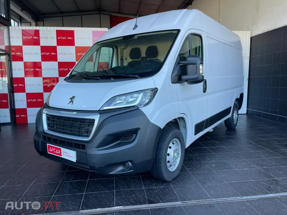 Peugeot Boxer 2.2 BlueHDi 333 L2 CD