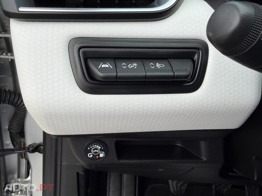 Renault Clio 1.0 TCe Intens Bi-Fuel
