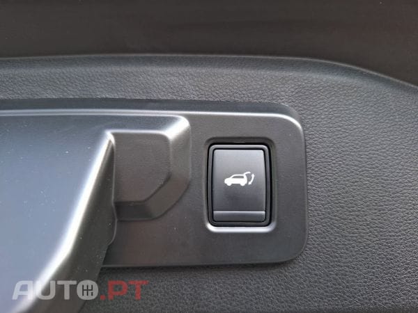 Renault Espace 1.2 E-Tech full hybrid 200cv iconic