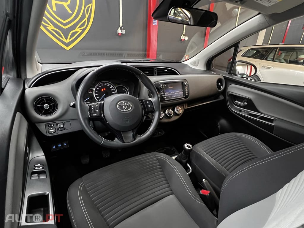 Toyota Yaris 1.0 VVT-i ACtive+AC