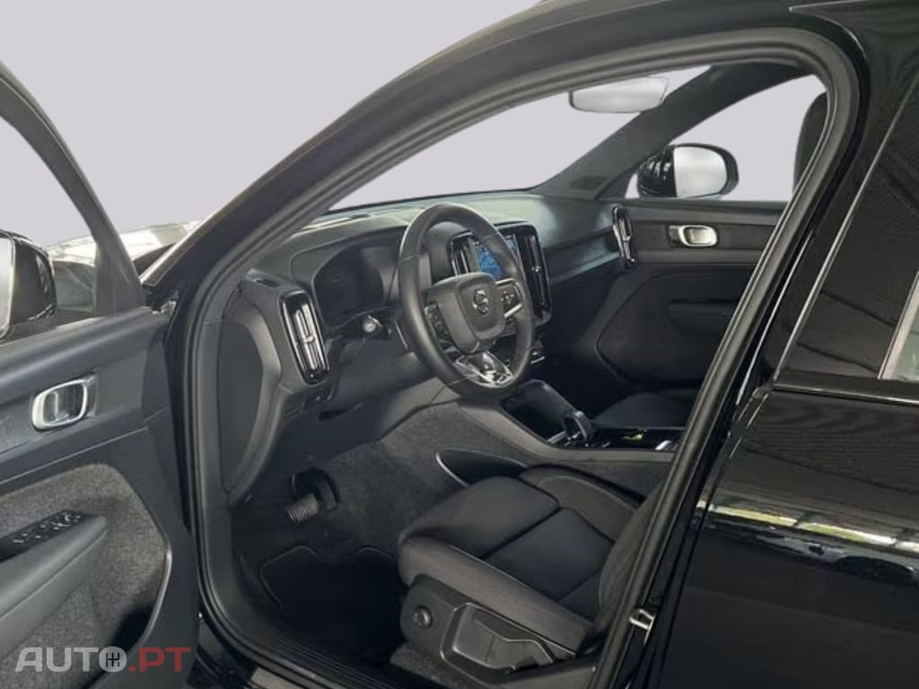 Volvo XC40 Recharge Twin-Motor Plus I.V.A DEDUTIVEL
