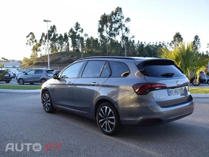 Fiat Tipo 1.3 M-Jet Lounge