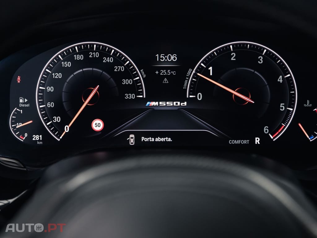 BMW M550 xDrive Auto