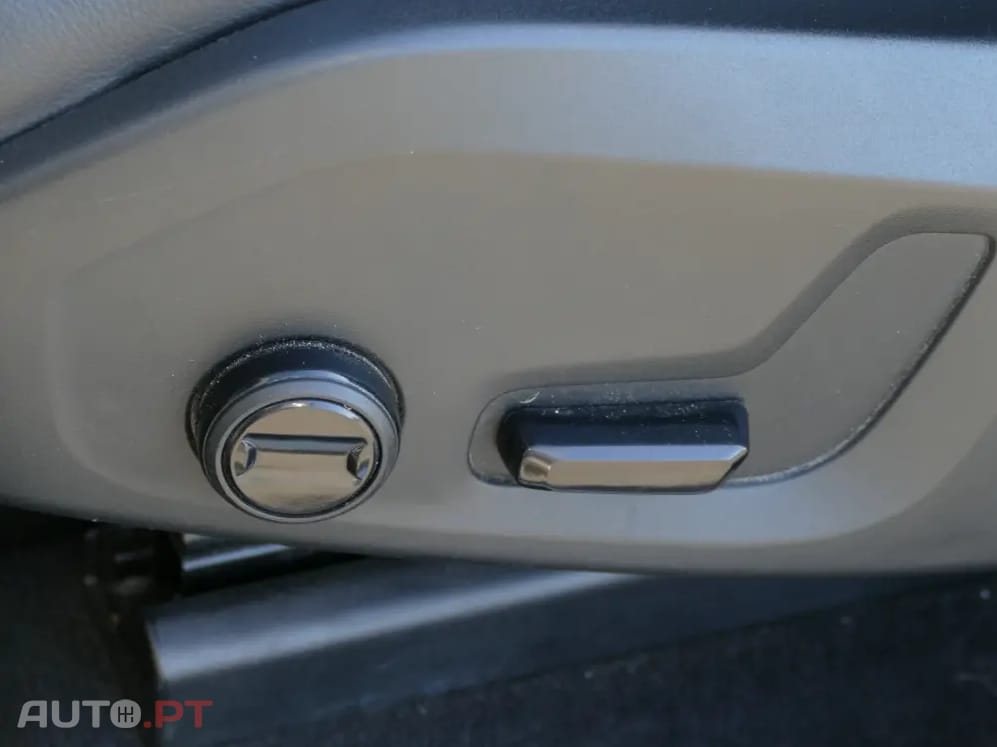 Volvo XC60 2.0 D4 Momentum Geartronic
