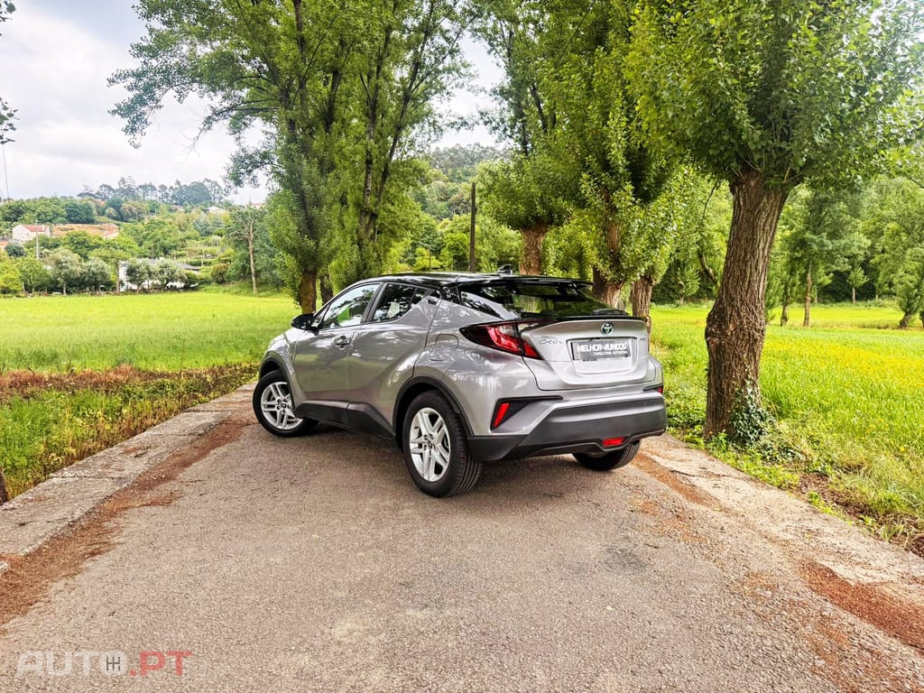 Toyota C-HR 1.8 Hybrid Dynamic Business