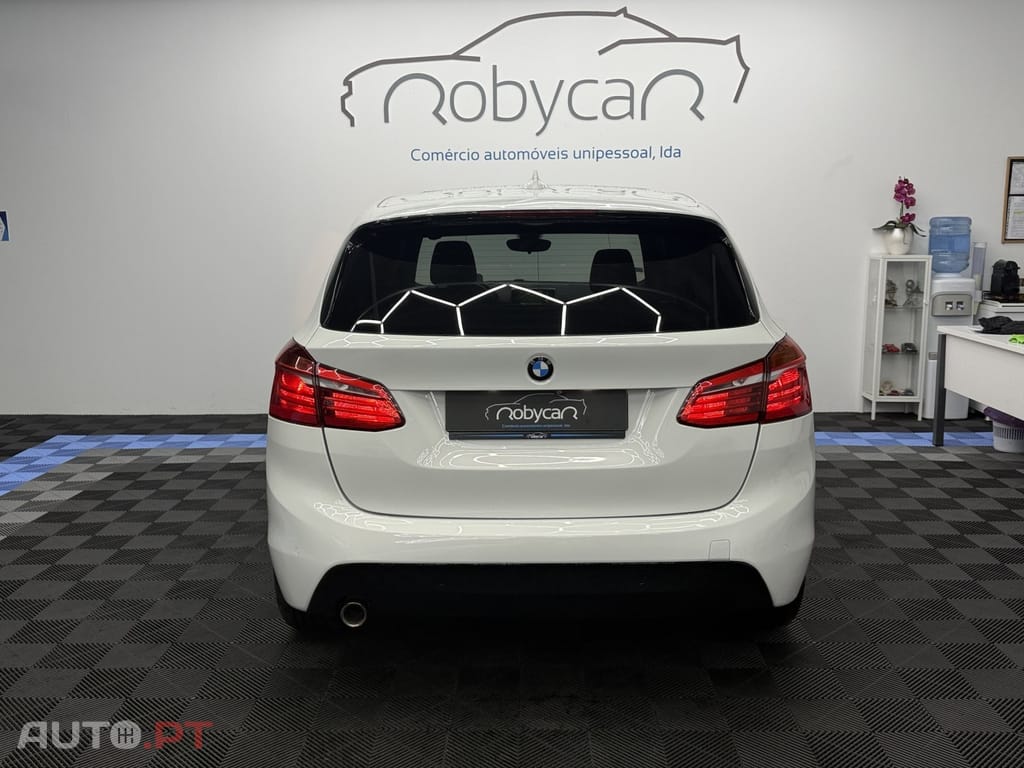 BMW 216 d Line Sport
