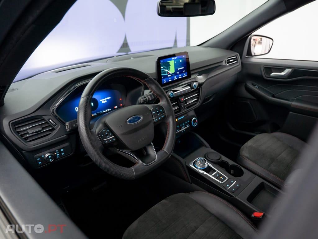 Ford Kuga 2.5 PHEV ST-Line X