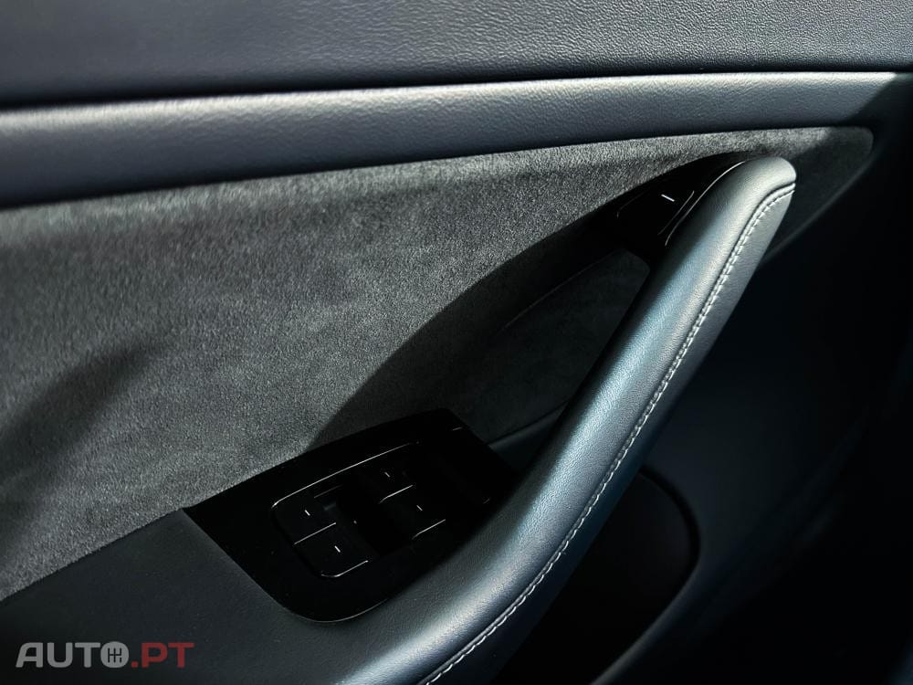 Tesla Model 3 Long-Range Dual Motor AWD