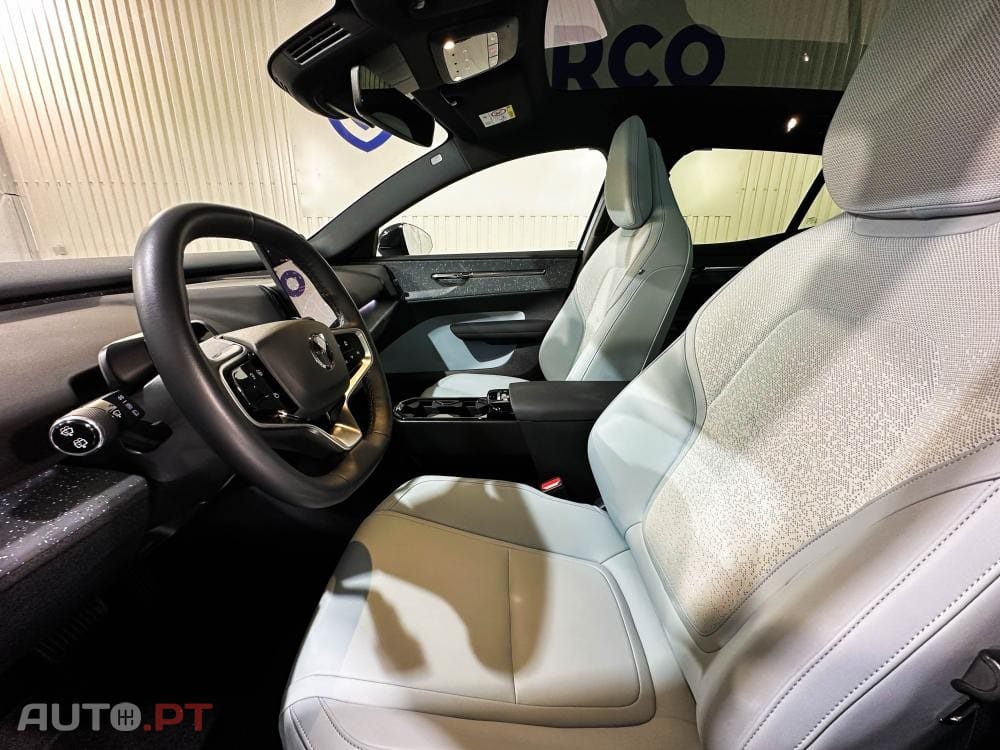Volvo EX30 Twin Motor Performance AWD Plus