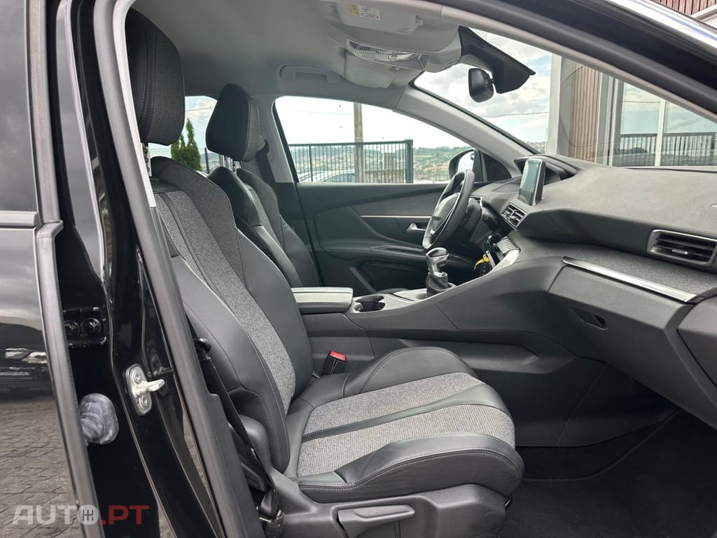 Peugeot 3008 1.5 BlueHDi Allure