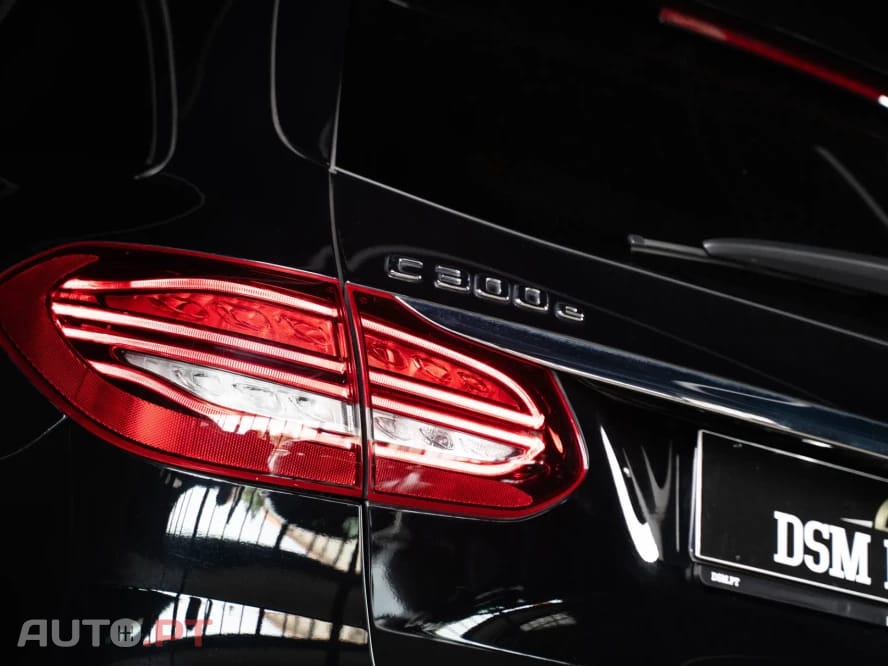 Mercedes-Benz C 300 e AMG Line