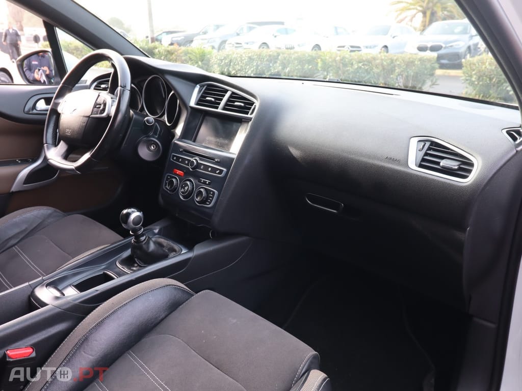 DS DS4 4 1.6 BlueHDi Performance Line
