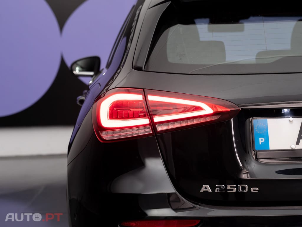 Mercedes-Benz A 250 e Style Plus