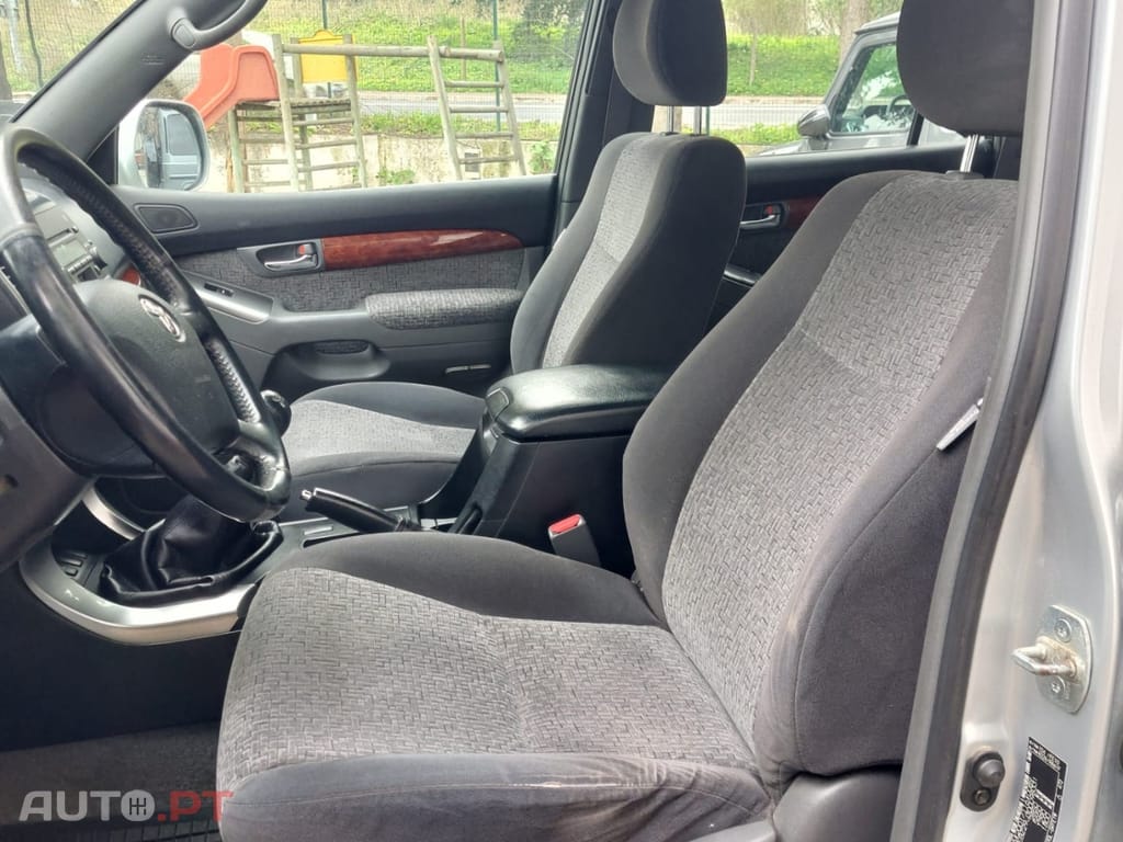 Toyota Land Cruiser 3.0 D-4D