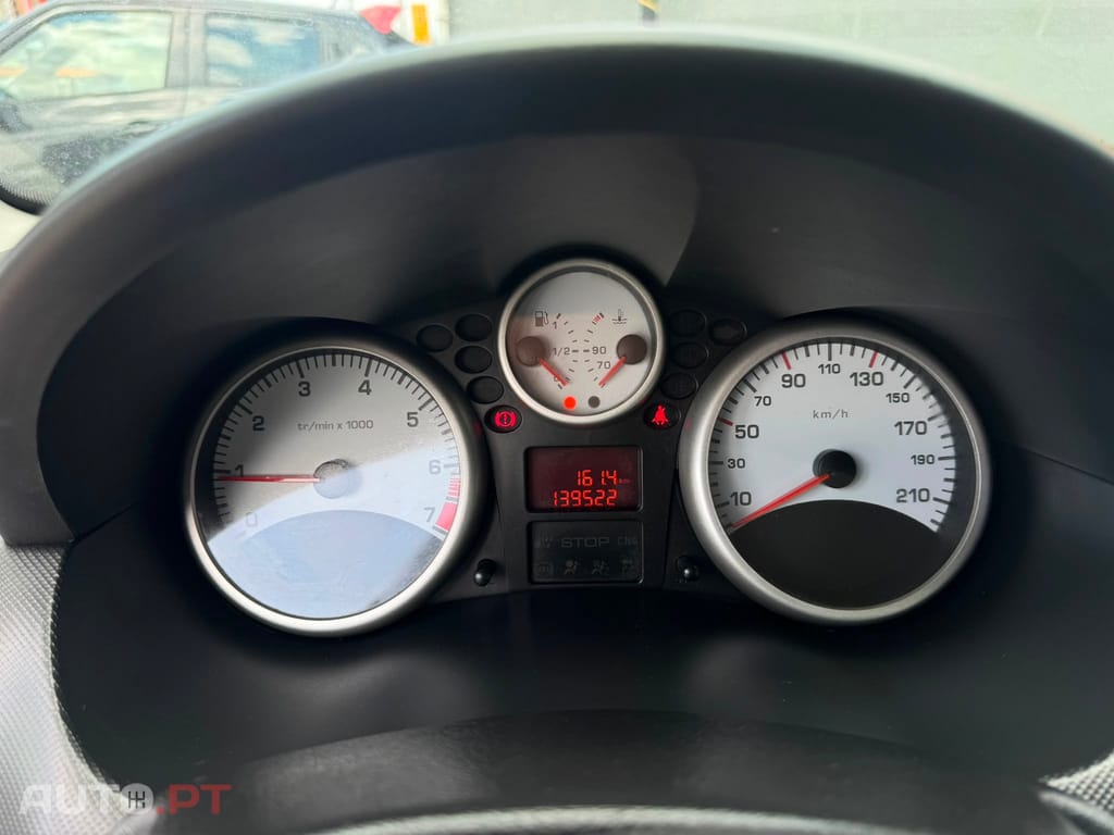 Peugeot 206 1.1 Trendy — fotografia 14