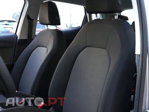 SEAT Ibiza 1.6 TDI Reference — fotografia 20