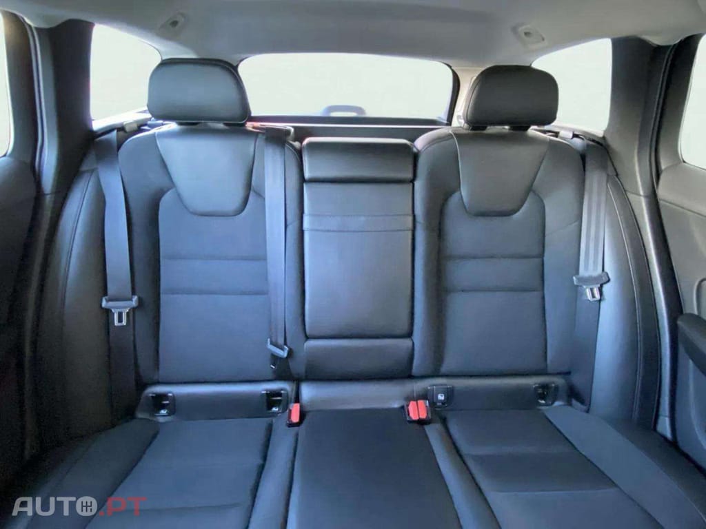 Volvo V60 D3 Momentum