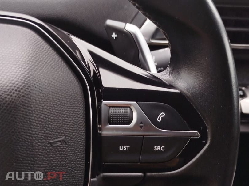 Peugeot 3008 1.6 Hybrid Allure Pack e-EAT8