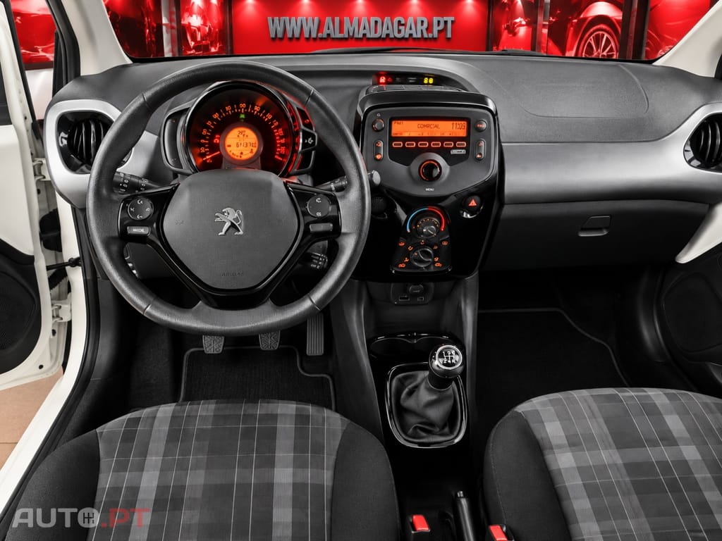 Peugeot 108 1.0 VTi Style