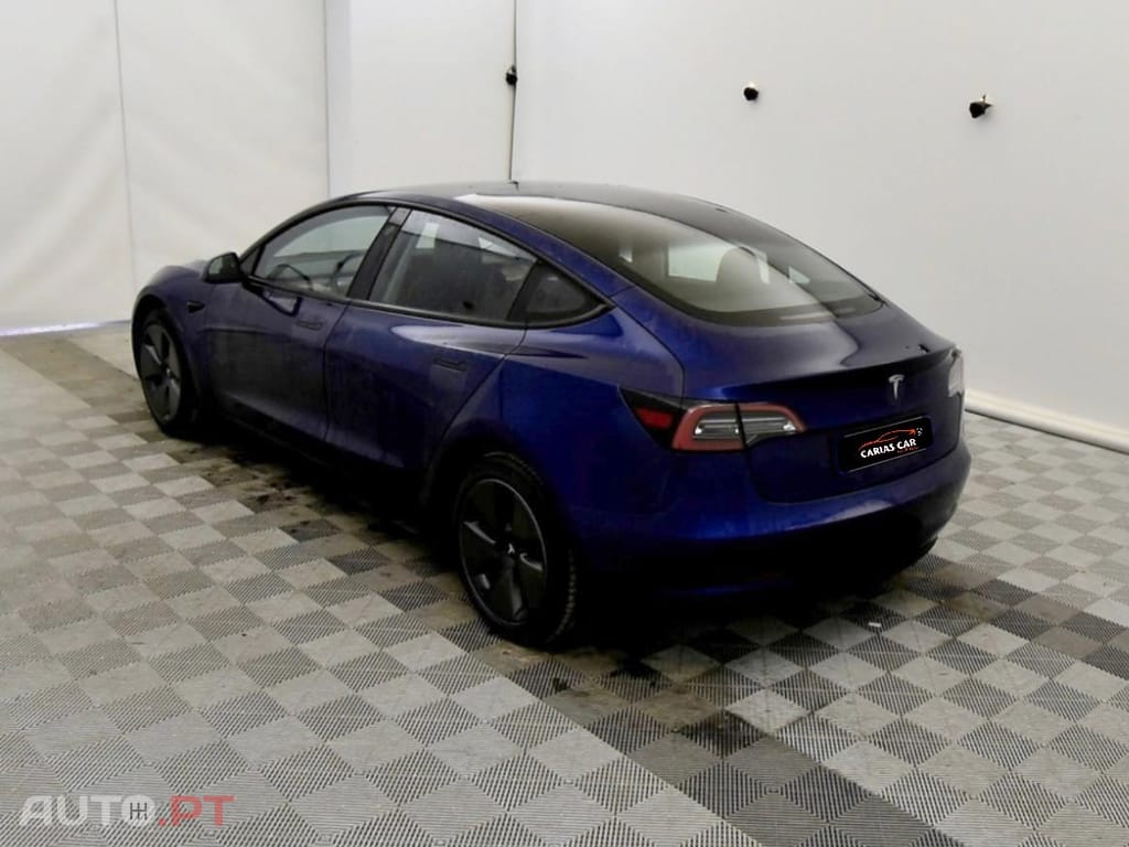 Tesla Model 3 Standard Range Plus RWD