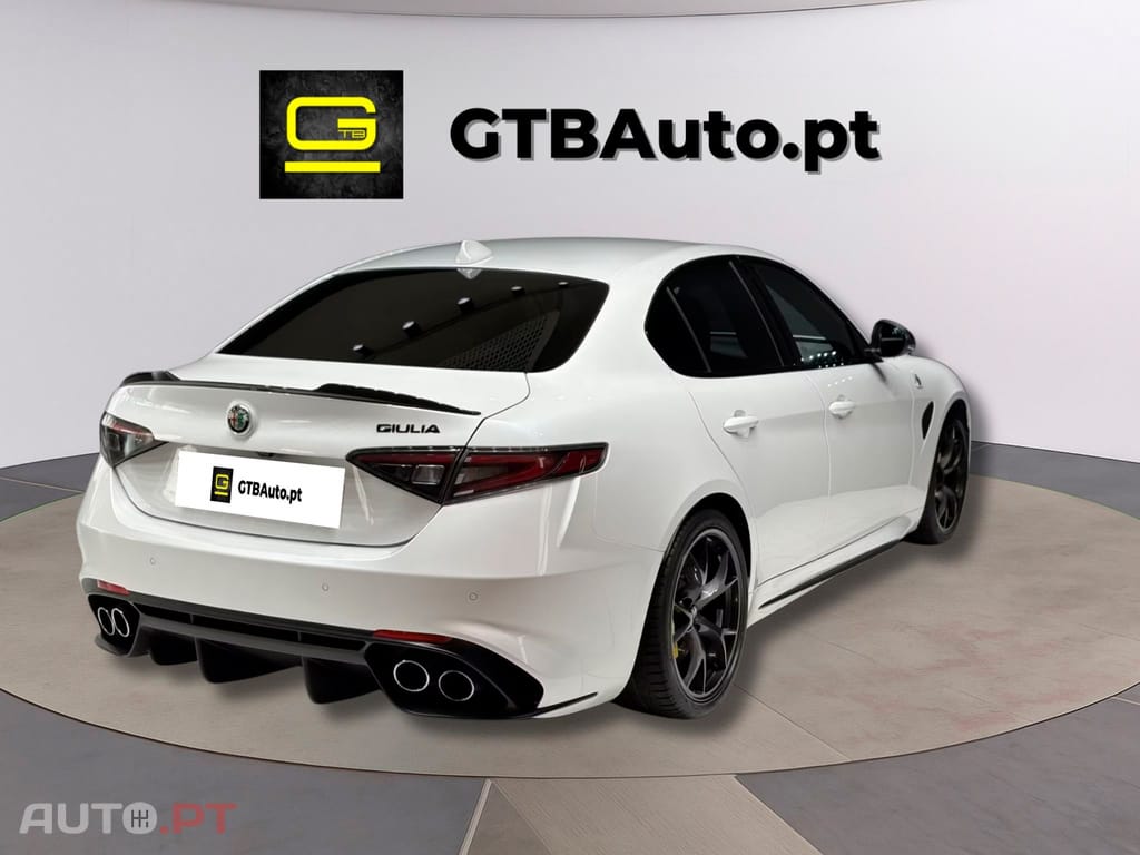 Alfa Romeo Giulia 2.9 V6 Bi-Turbo