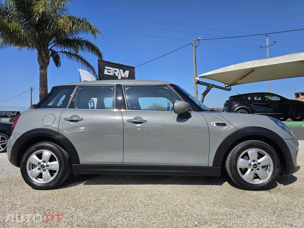 MINI Cooper ONE FIRST