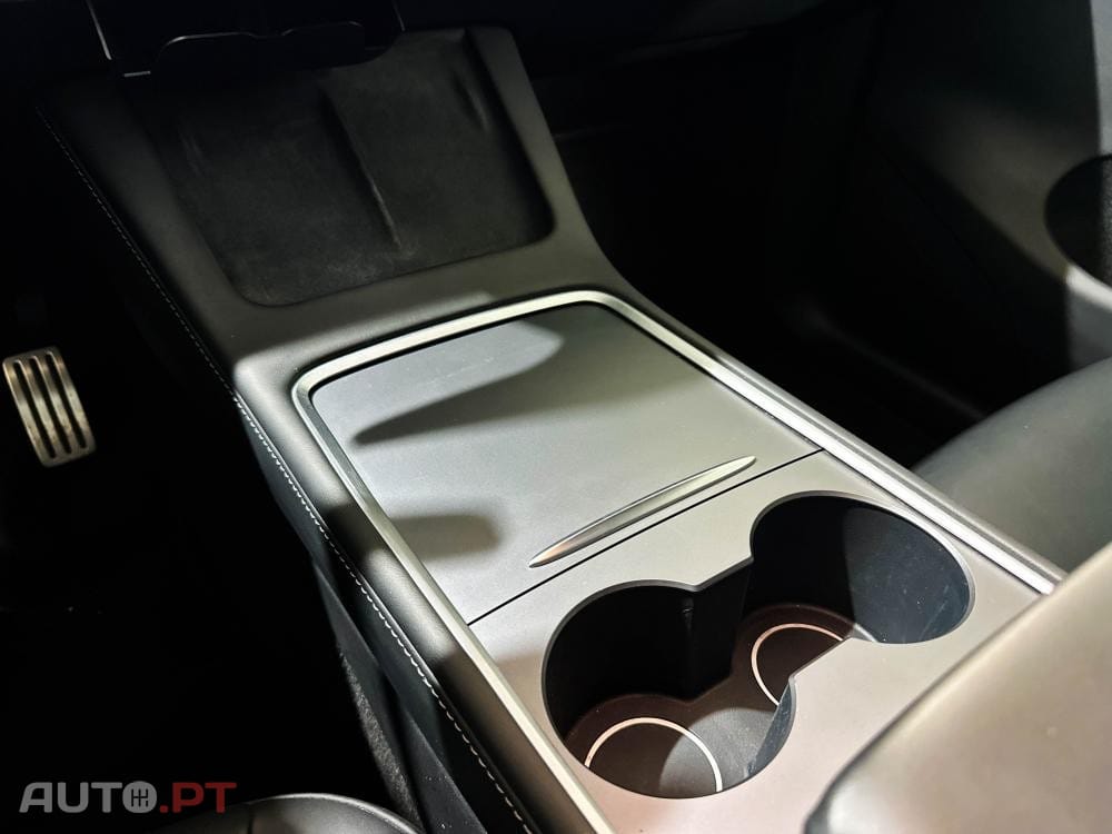 Tesla Model Y Performance Dual Motor AWD