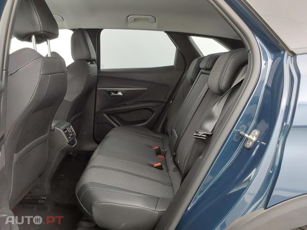 Peugeot 3008 1.2 PureTech Allure EAT8