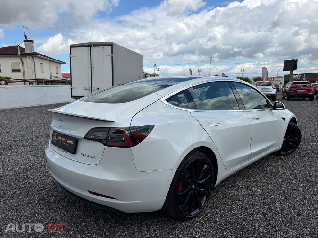 Tesla Model 3 Performance Dual Motor AWD