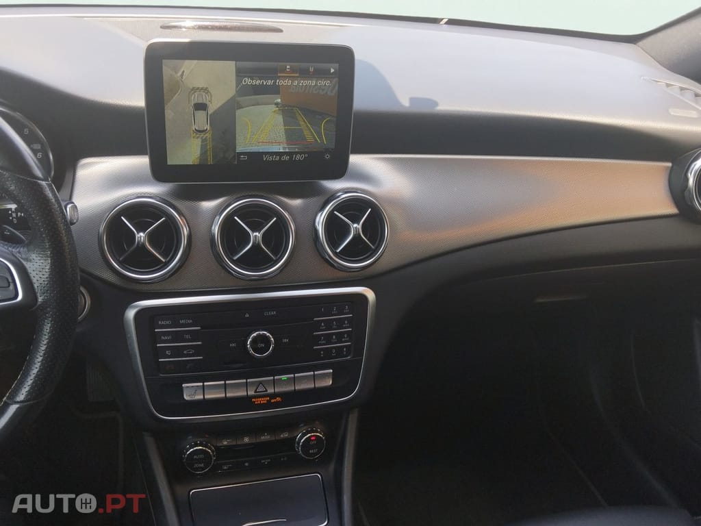 Mercedes-Benz GLA 200 D Urban Aut.