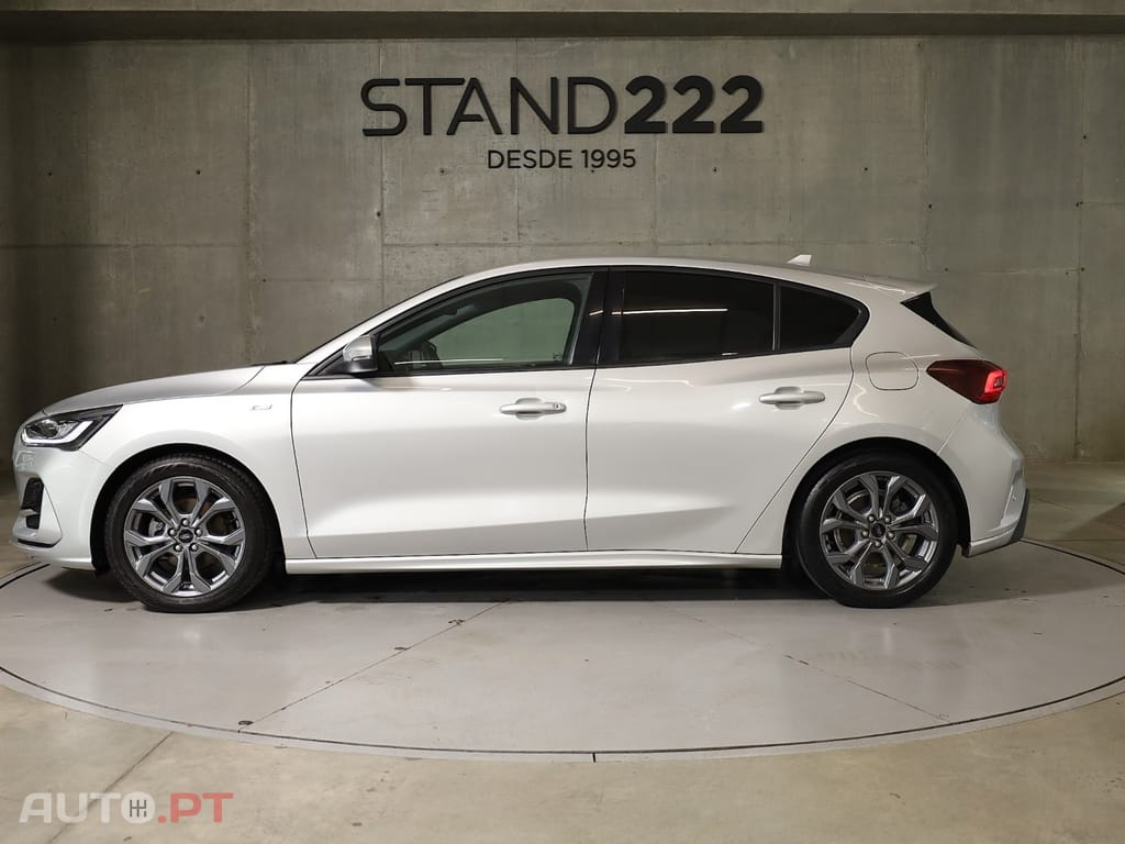 Ford Focus 1.0 EcoBoost MHEV ST-Line Aut — fotografia 7