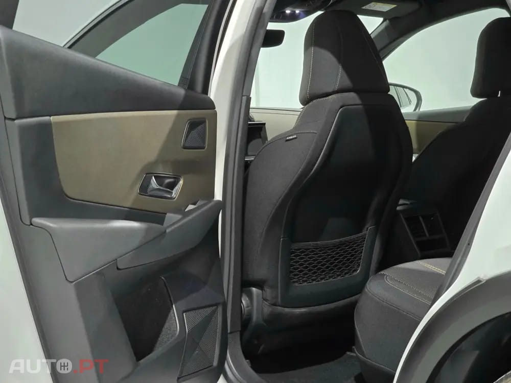 DS DS7 Crossback E-Tense Bastille+ EAT8