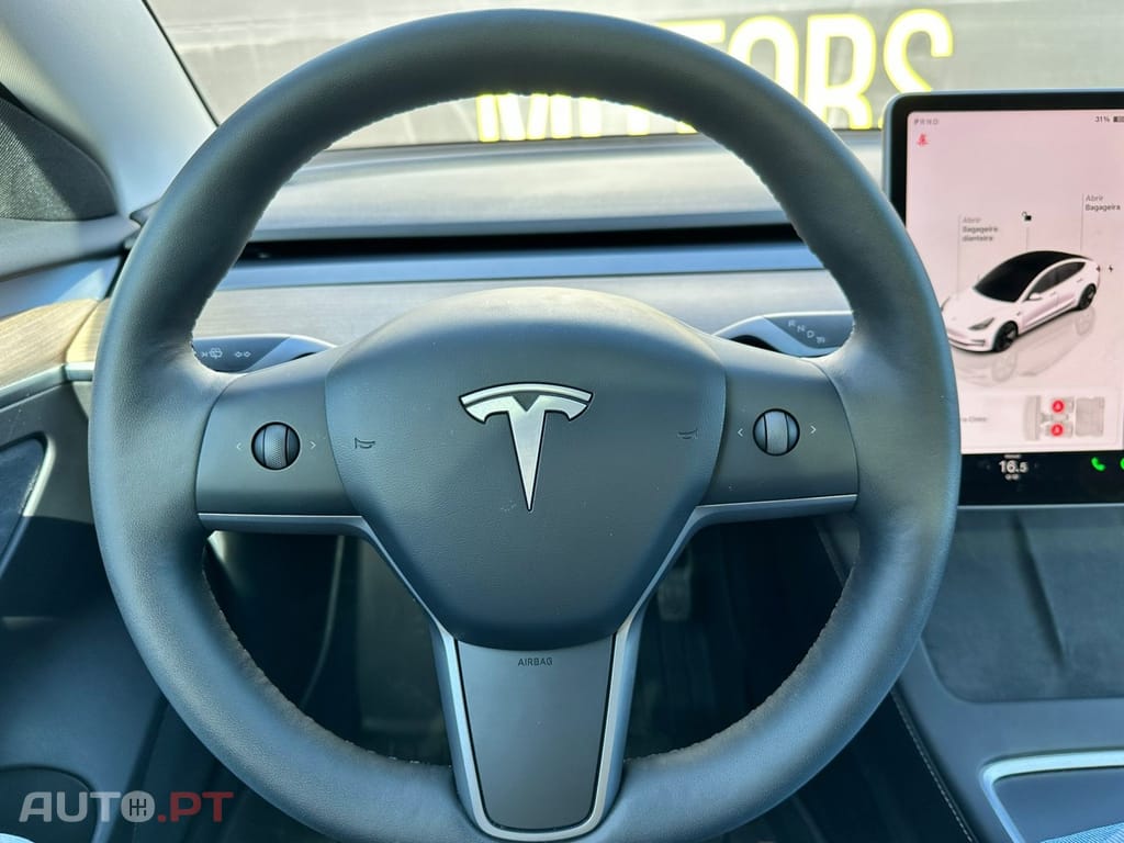 Tesla Model 3 Standard