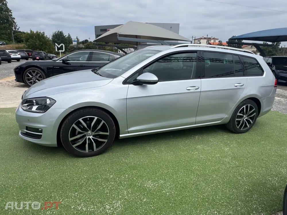 Volkswagen Golf Variant 1.6 TDi Highline DSG