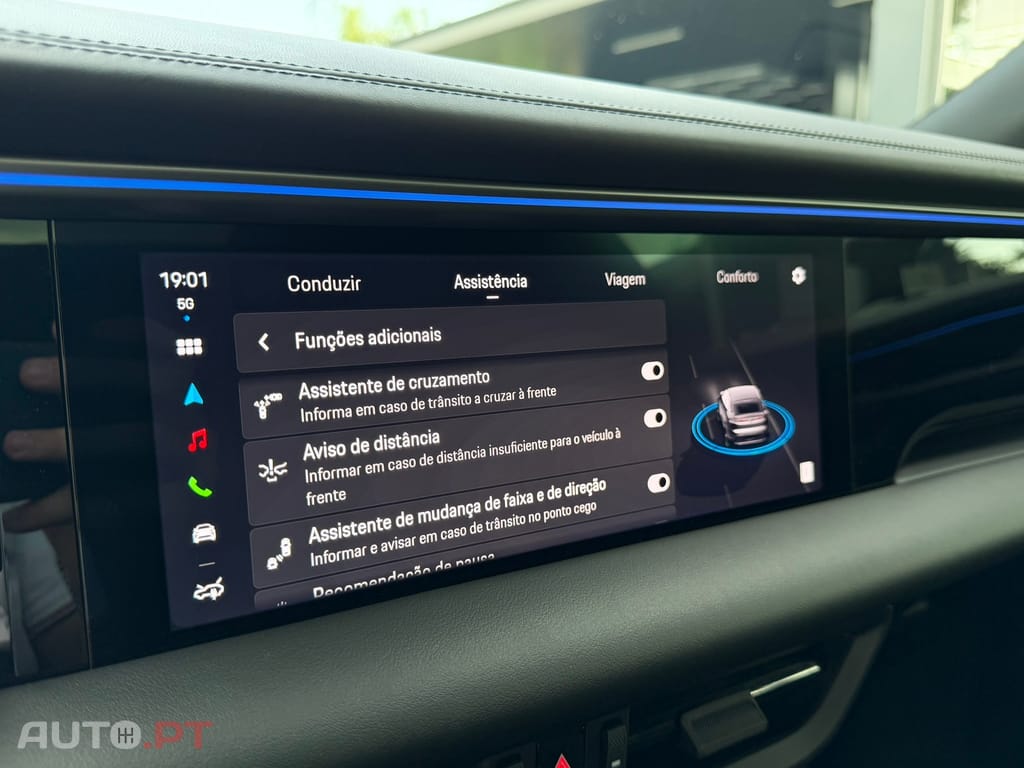 Porsche Macan Electric 4