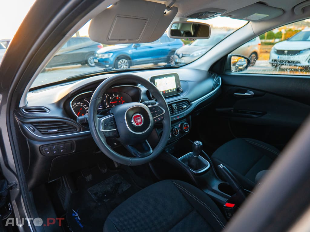 Fiat Tipo 1.3 M-Jet Lounge