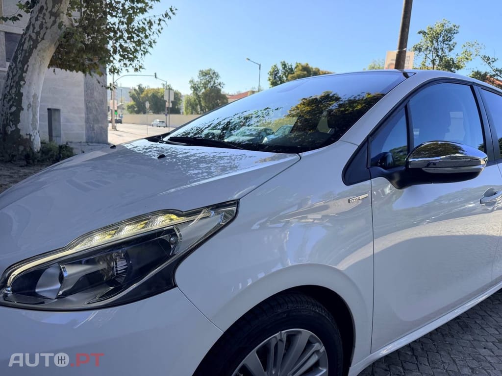 Peugeot 208 1.2 PureTech Style