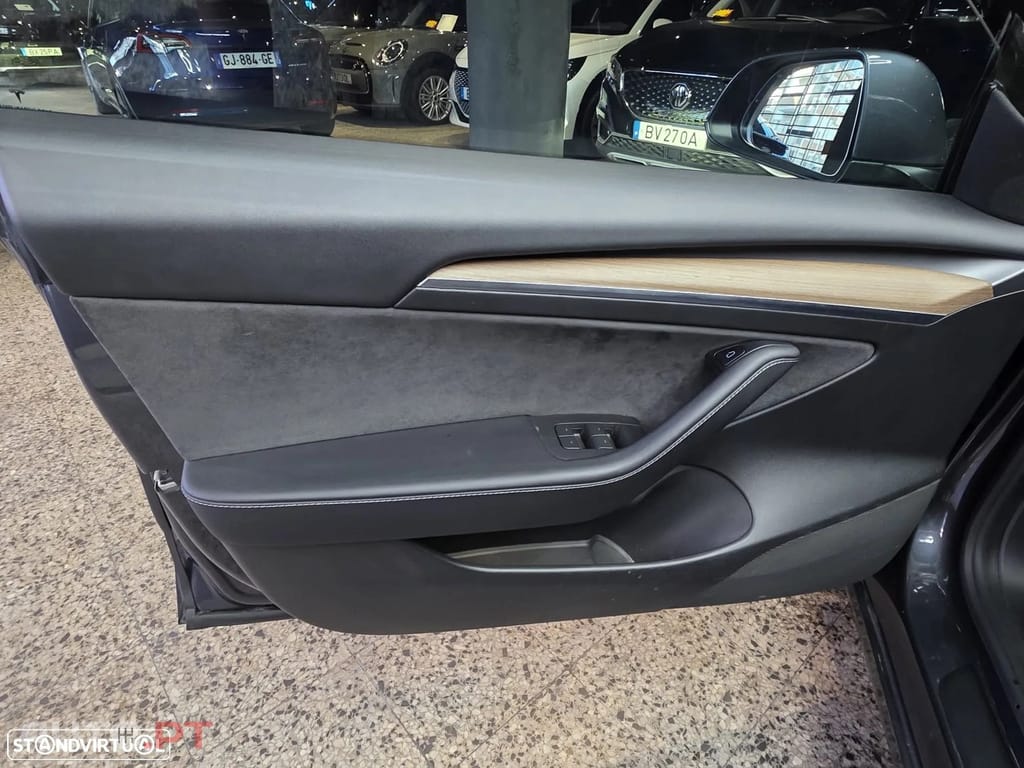 Tesla Model 3 Performance Tração Integral