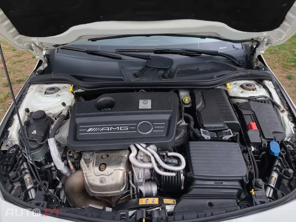 Mercedes-Benz CLA 45 AMG Shooting Brake 4-Matic