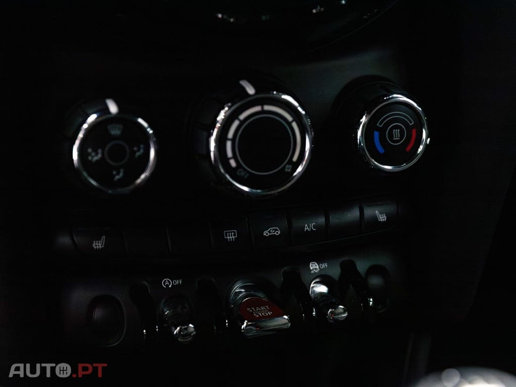MINI Cooper Cooper D