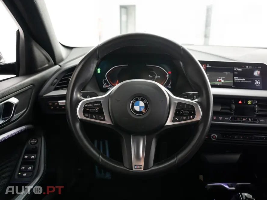 BMW 116 d Pack Desportivo M Auto