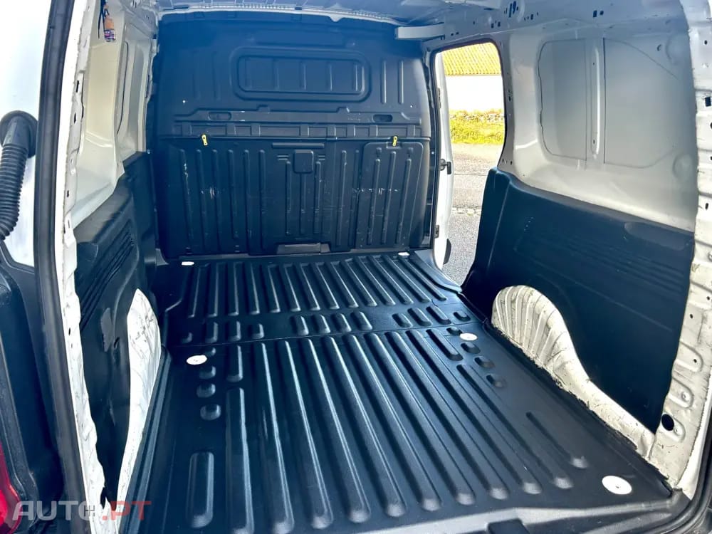 Peugeot Partner 1.5 BlueHDi Pro Longa