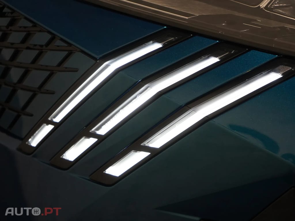 Peugeot 3008 1.2 Hybrid Allure e-DCS6