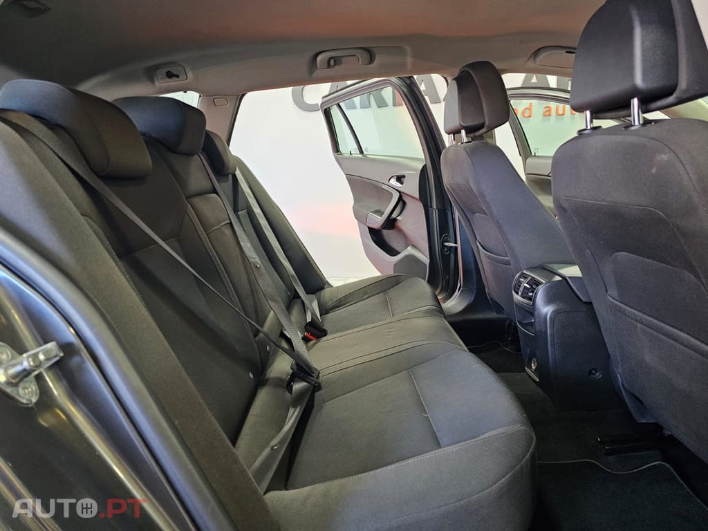 Opel Insignia Sports Tourer 2.0 CDTi Cosmo