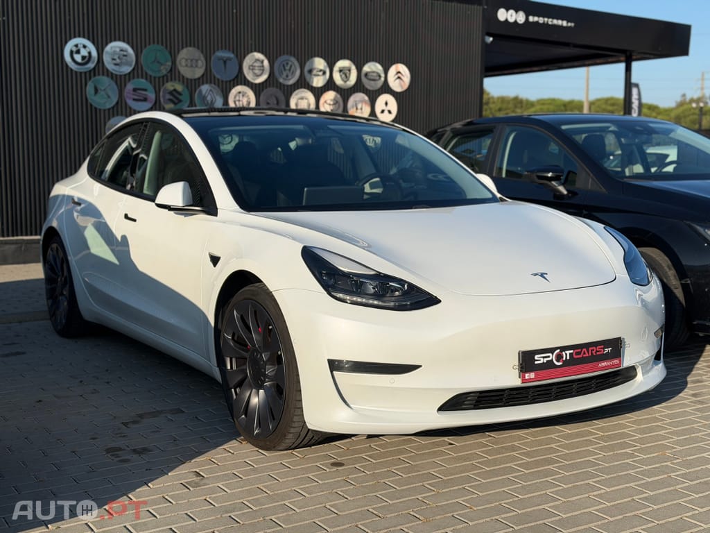 Tesla Model 3 Performance Dual Motor AWD — fotografia 4
