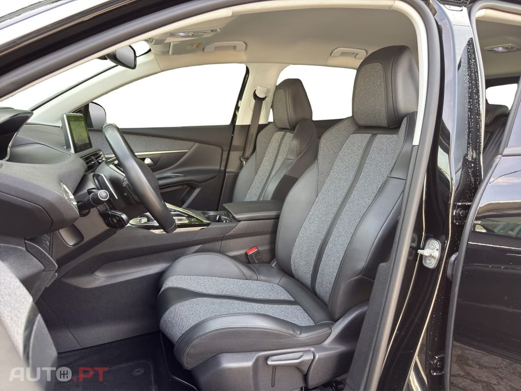 Peugeot 3008 PureTech 130 Stop & Start GPF EAT8 Allure