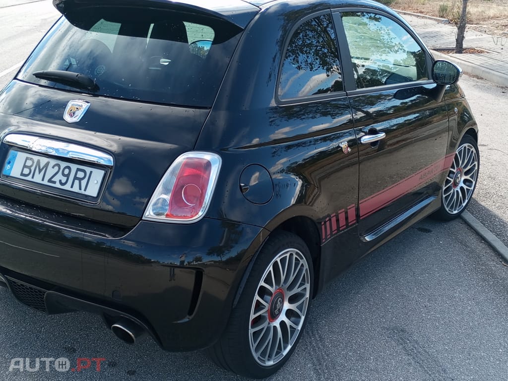 Abarth 500 1.4 t-jet 135 cv